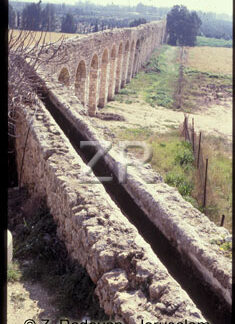 1653-1 Roman aquaduct