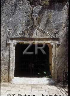 1712-3 Eshkoloth cave