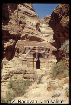 1808-1 Petra Nabatean tombs