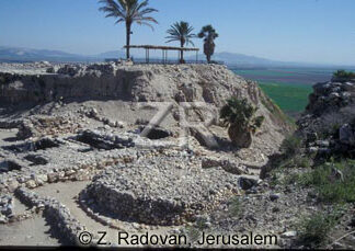 235-8 Megiddo