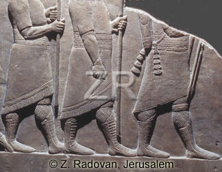2426-2 Assyriam army boots