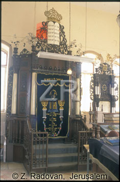 2665-2 Batey Rand synagogue