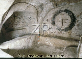2919-1 Christian tomb