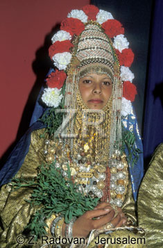 3221-4 Yemenite bride