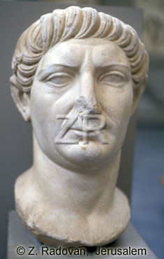 3295-1 Emperor Trajanus
