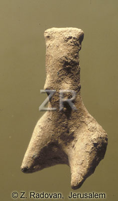3432-2 Neolithic figurine