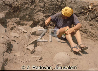 3569 Archeological excavati