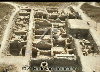 3573-4 Dor excavations