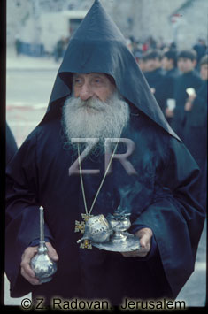 3600-4 Armenian priests