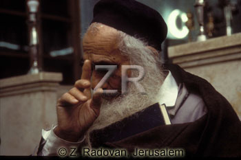 3941-2 Rabbi