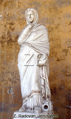 3994-1 Roman dress
