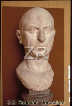 4042 Emperor Vespasianus