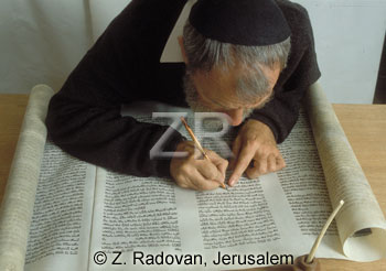 405-17 Torah scribe