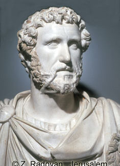 4325-1 Emperor Antonius Piu