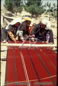 433-3 Carpet weaving