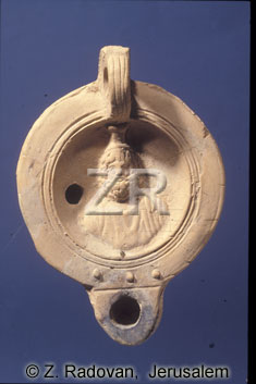 4357-3 Roman oil lamp