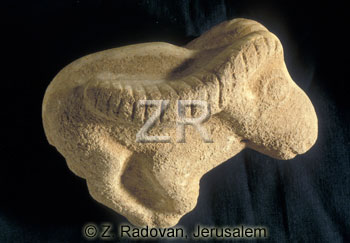 4379-2 Neolithic figurine