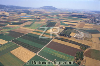 442-13 Valley of Jezreel