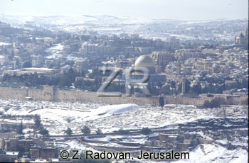 4475-1 Jerusalem in snow