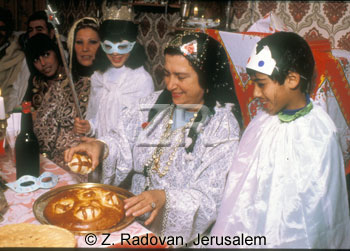 4500-1 Purim food