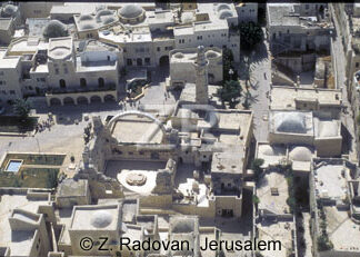 4511-6 The Jewish quarter