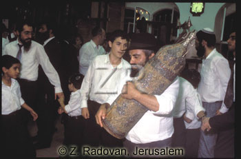 455-1 Simhat Torah