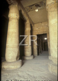 4554-26 Abydos temple
