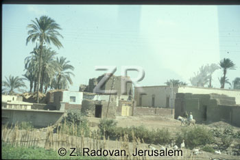 4563-6 Egyptian village
