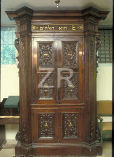 4604-2 Torah Ark