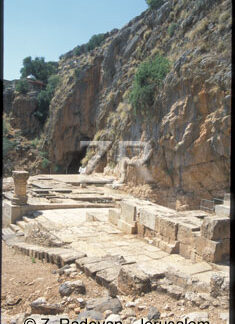 4673-5 Panias Temple