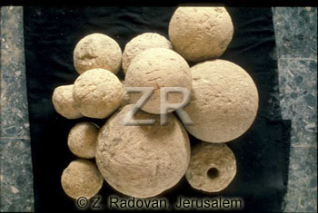 4731-1 Blistra stones