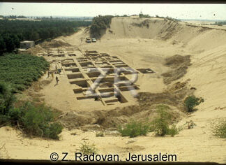 4739-3 Deir elBalah excavat