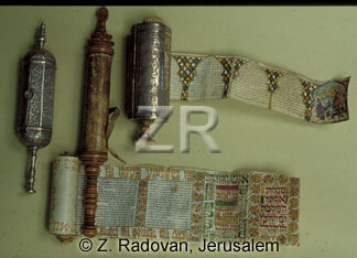 5142-2 Esther scroll