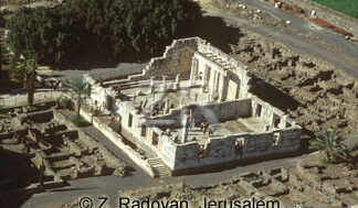 568-5 Capernaum Synagogue