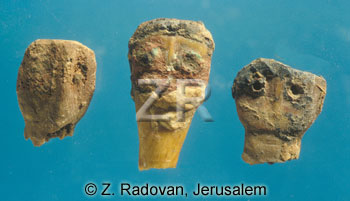 595-3 Neolithic figurine