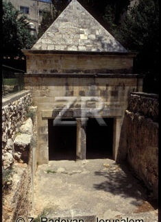 794-5 Jason's tomb