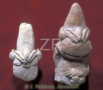 938-2 Neolithic figurines